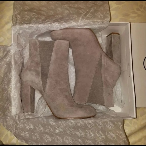 Steve Madden booties - Picture 3 of 6